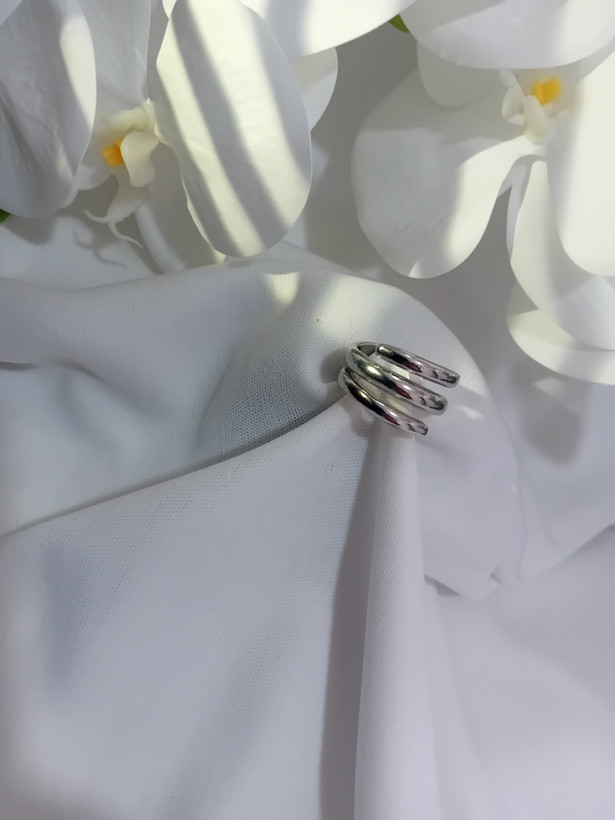 انگشتر ترند و بسیار زیبا با آبکاری نقره💍😍